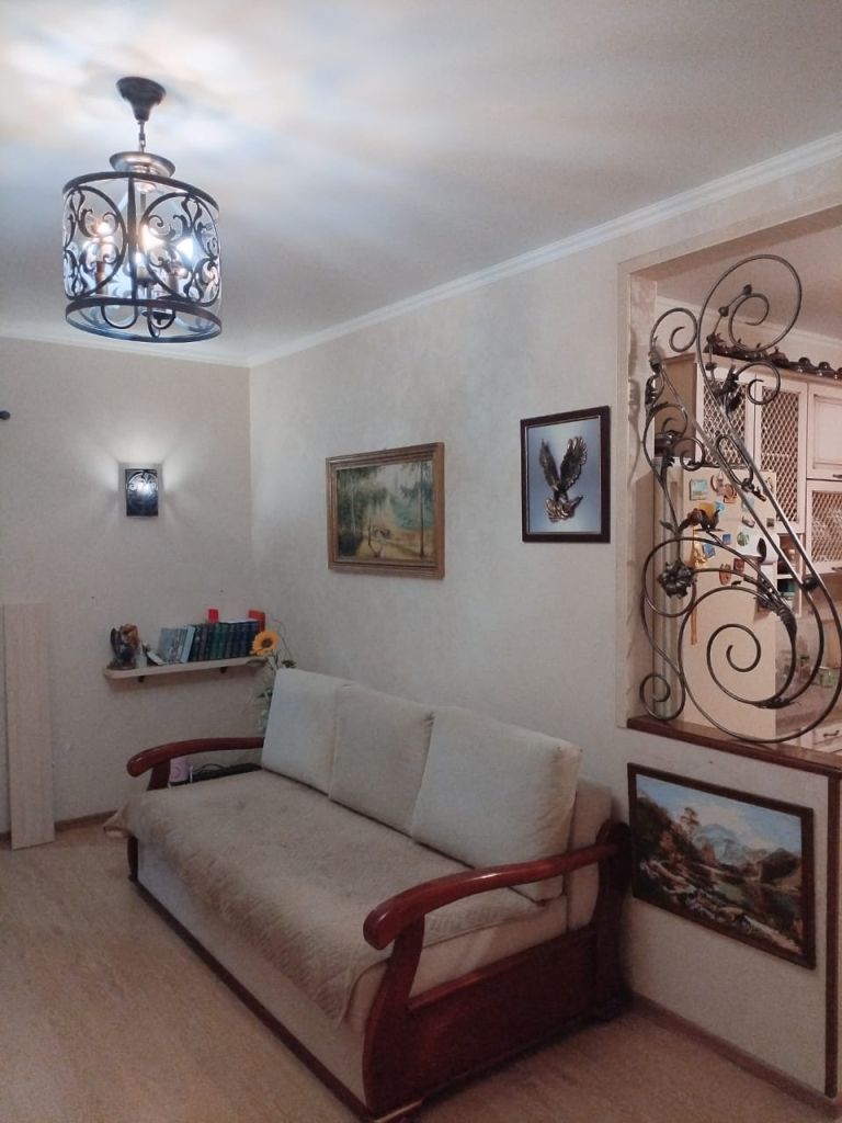 Продажа 2-комнатной квартиры, Новомосковск, Трудовые Резервы ул,  64 к9