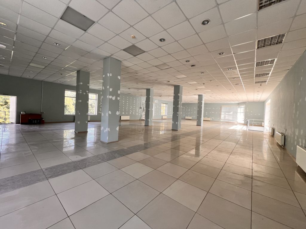 Аренда коммерческой недвижимости, 400м <sup>2</sup>, Новомосковск, Парковая ул,  10А