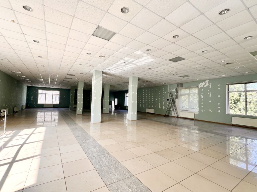 Аренда коммерческой недвижимости, 400м <sup>2</sup>, Новомосковск, Парковая ул,  10А