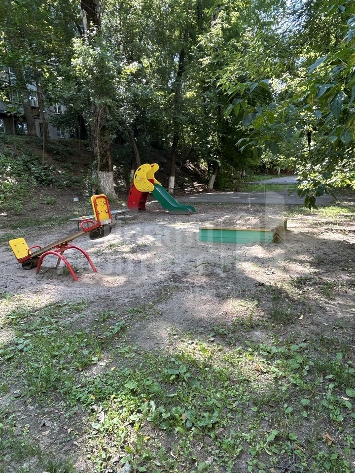 Продажа 2-комнатной квартиры, Нижний Новгород, Радужная ул,  14