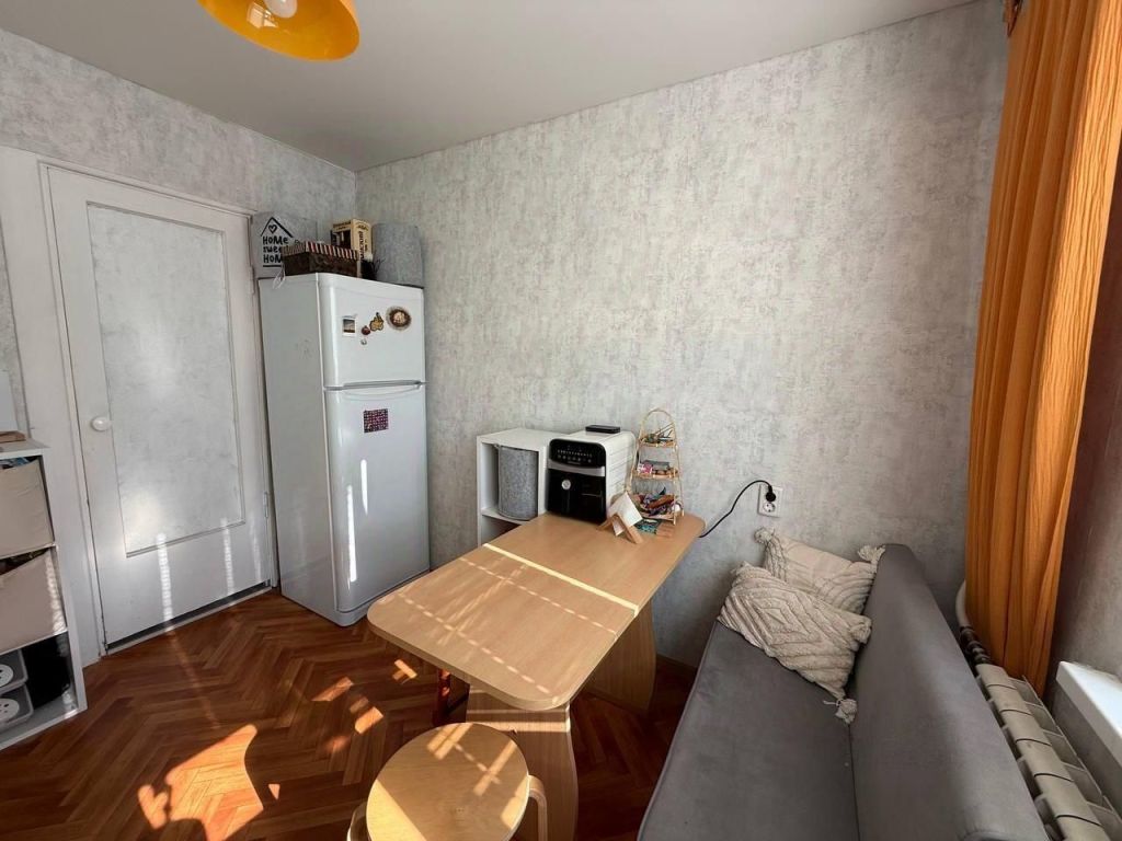 Продажа 1-комнатной квартиры, Саратов, 50 лет Октября пр-кт,  15