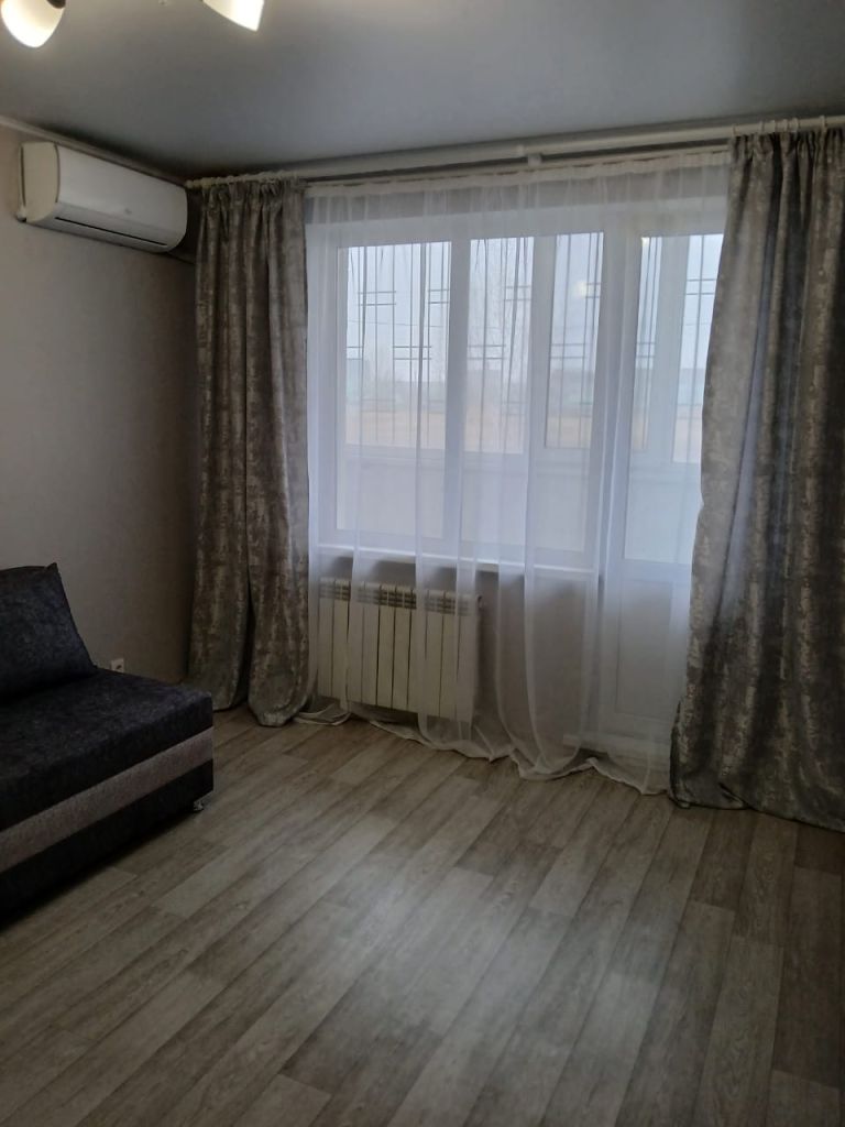 Продажа 1-комнатной квартиры, Энгельс, Химиков пр-кт,  3/28