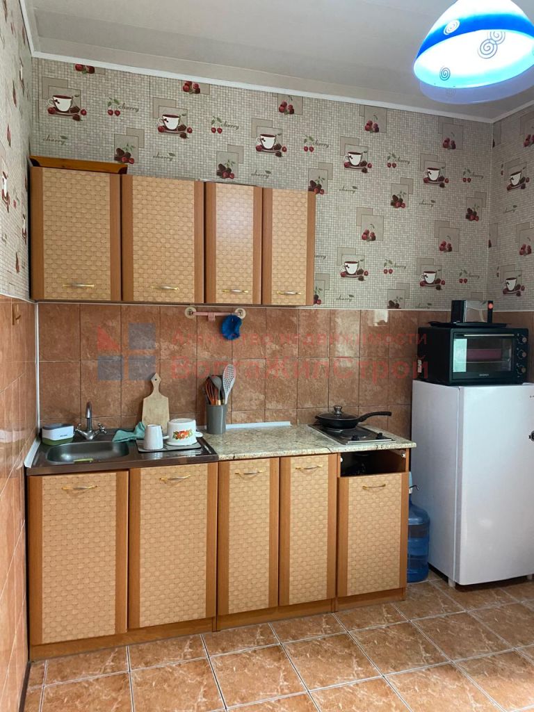 Продажа 1-комнатной квартиры, Нижний Новгород, 60-летия Октября б-р,  23к1