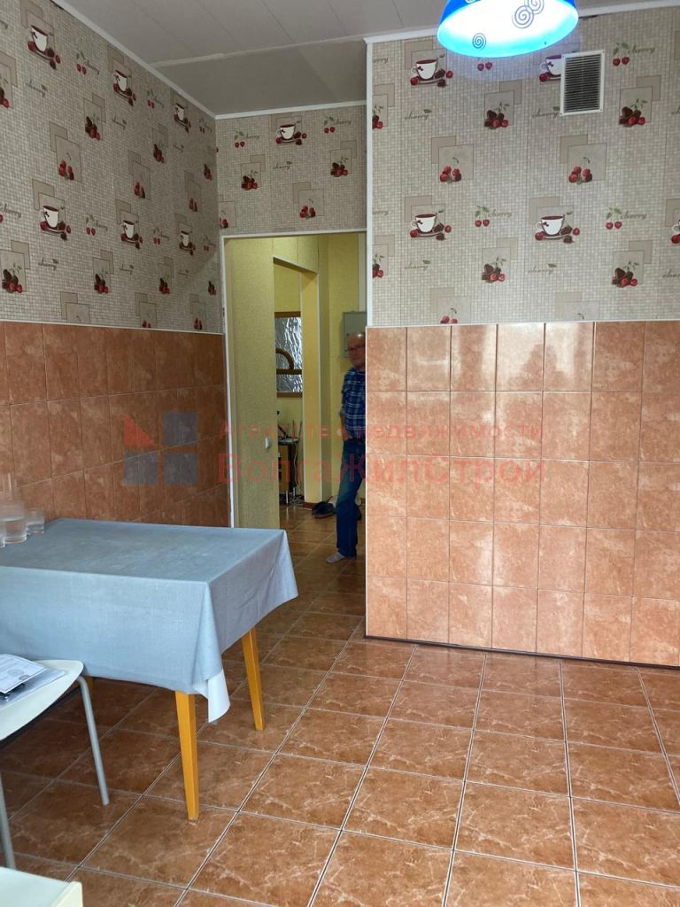 Продажа 1-комнатной квартиры, Нижний Новгород, 60-летия Октября б-р,  23к1