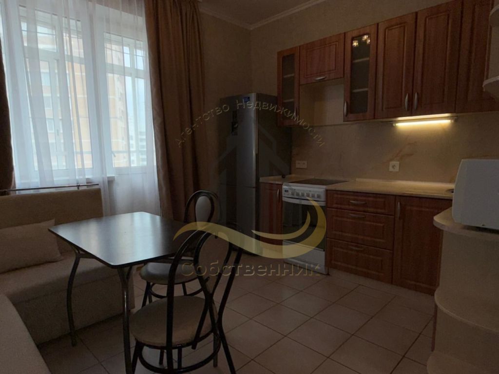 Аренда 1-комнатной квартиры, Старый Оскол, Степной мкр,  18