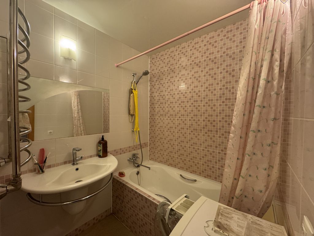 Продажа 3-комнатной квартиры, Заволжье, Грунина ул,  4