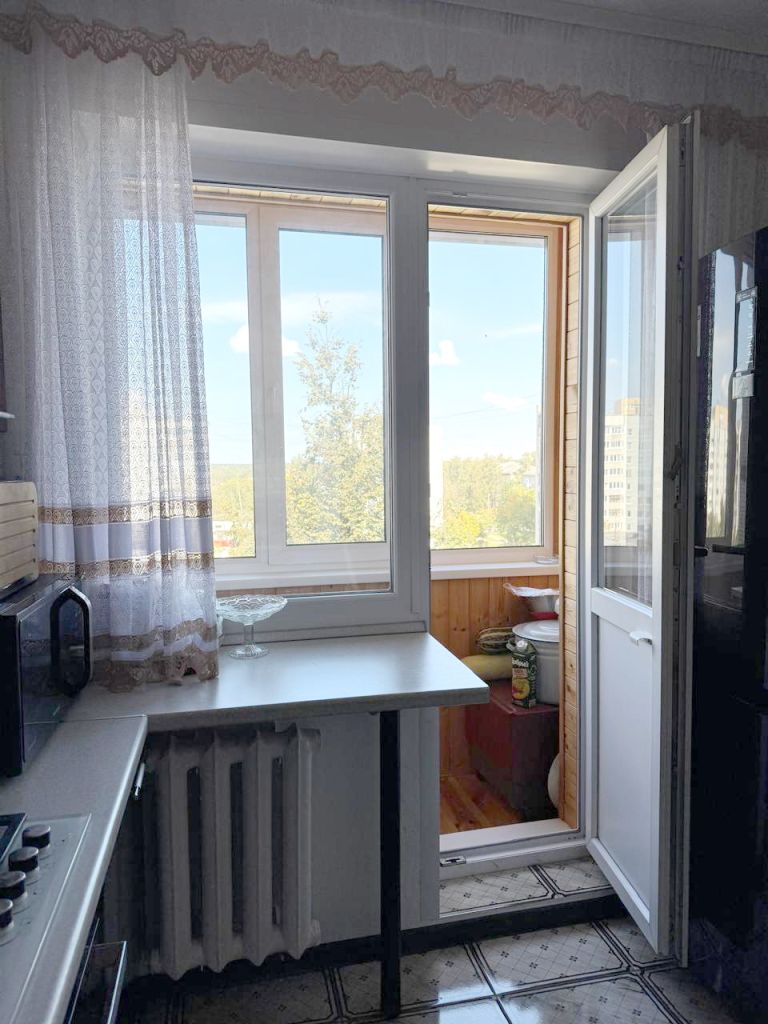 Продажа 3-комнатной квартиры, Тверь, Ленина пр-кт,  2