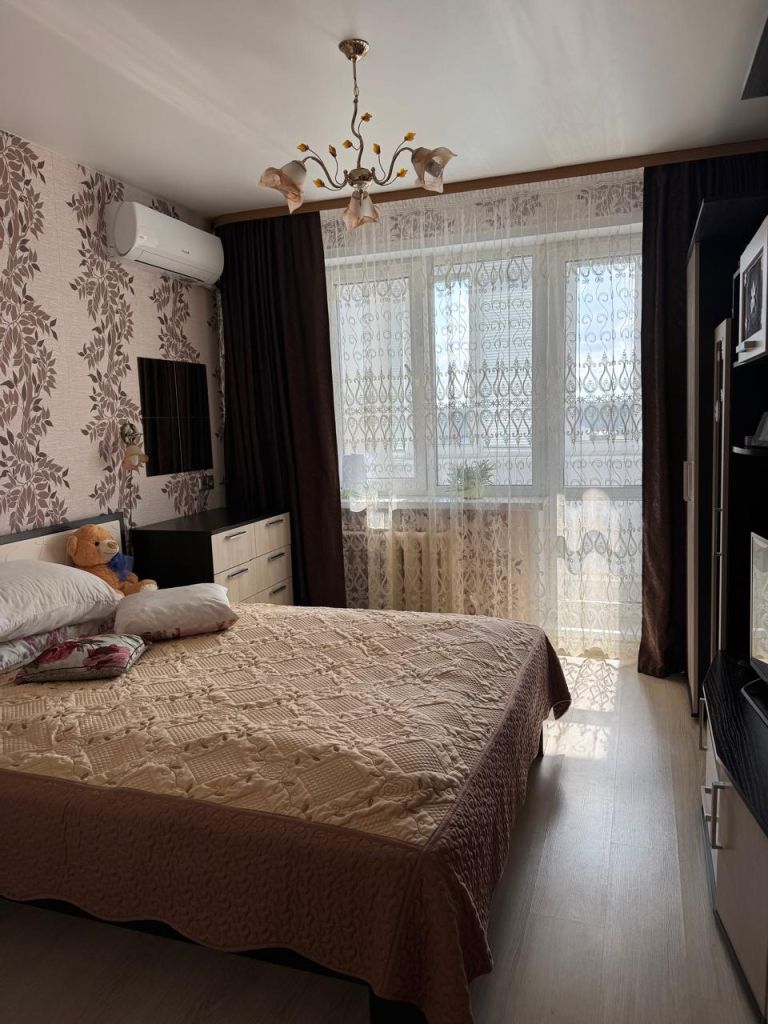 Продажа 3-комнатной квартиры, Тверь, Ленина пр-кт,  2