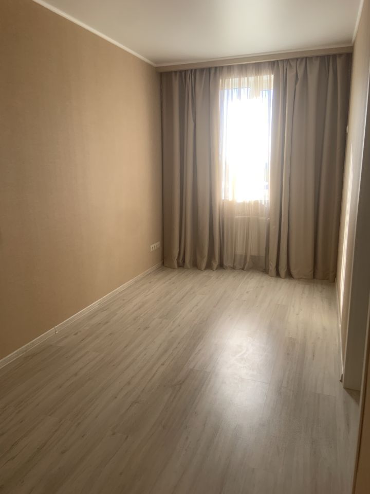 Продажа 2-комнатной квартиры, Саратов, Академика Антонова ул,  24