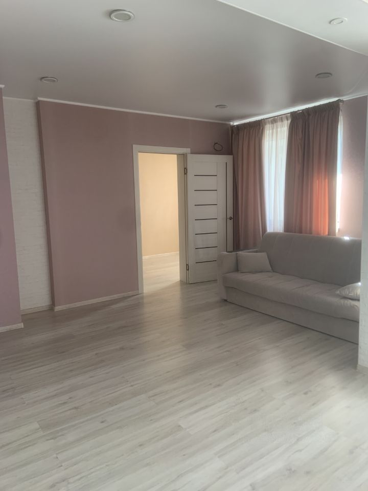 Продажа 2-комнатной квартиры, Саратов, Академика Антонова ул,  24