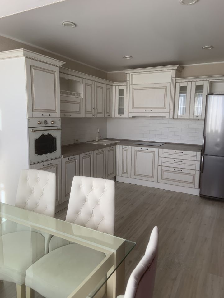 Продажа 2-комнатной квартиры, Саратов, Академика Антонова ул,  24