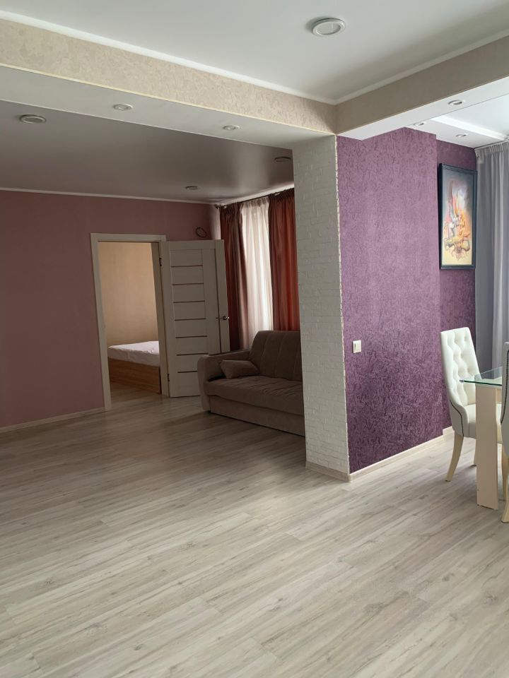 Продажа 2-комнатной квартиры, Саратов, Академика Антонова ул,  24