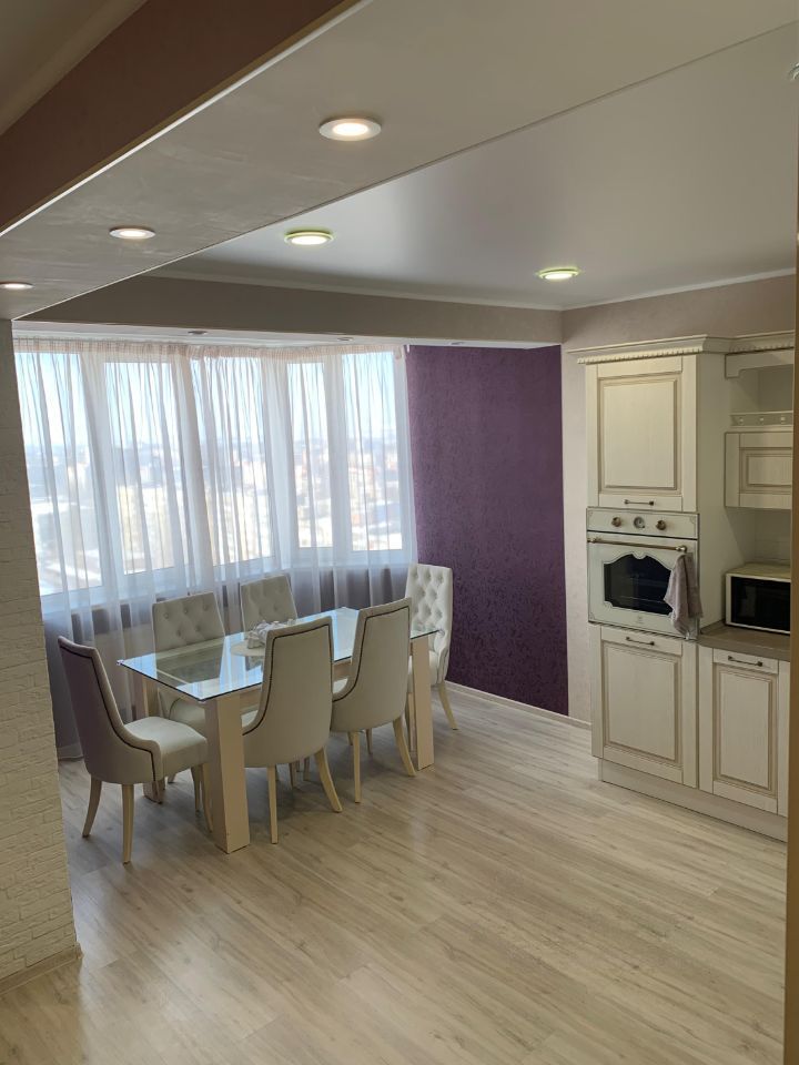 Продажа 2-комнатной квартиры, Саратов, Академика Антонова ул,  24