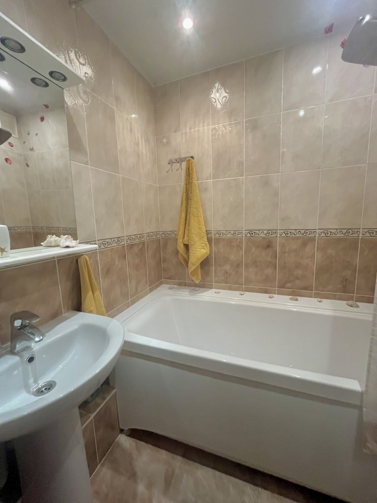 Продажа 3-комнатной квартиры, Кострома, Суслова ул,  5А