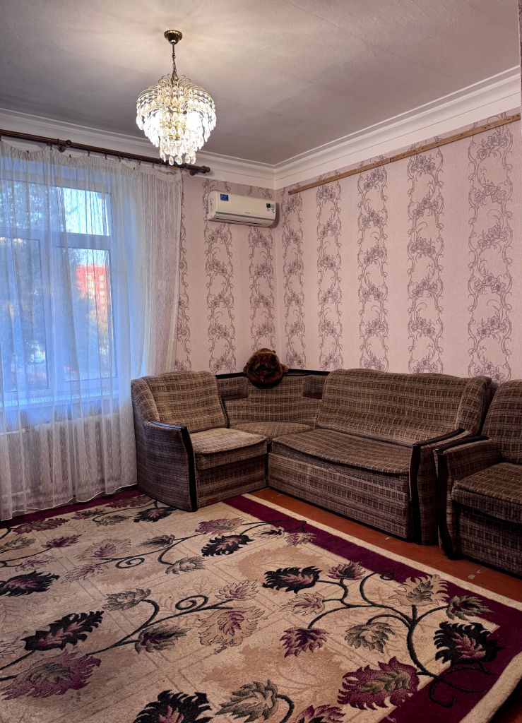 Продажа 2-комнатной квартиры, Новомосковск, Коммунистическая ул,  15