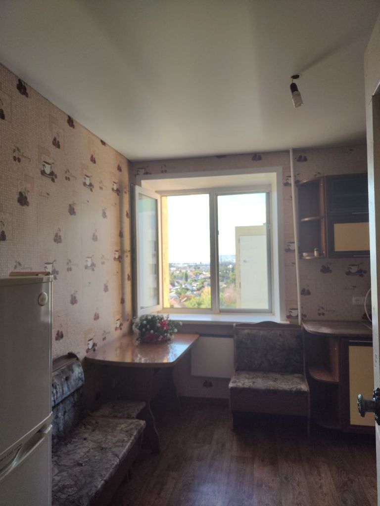 Продажа 3-комнатной квартиры, Энгельс, Фридриха Энгельса пр-кт,  24