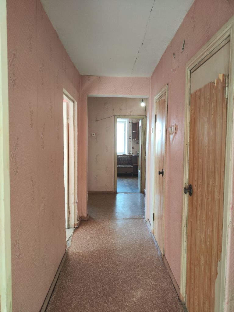 Продажа 3-комнатной квартиры, Энгельс, Фридриха Энгельса пр-кт,  24