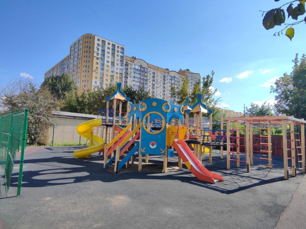 Продажа 3-комнатной квартиры, Энгельс, Фридриха Энгельса пр-кт,  24