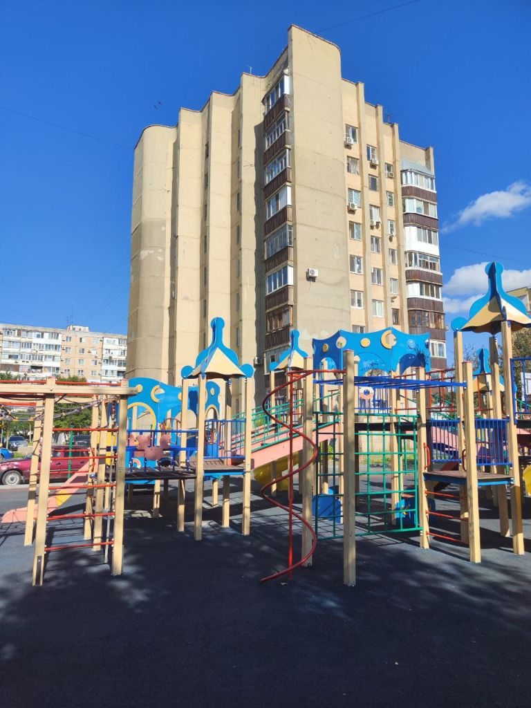 Продажа 3-комнатной квартиры, Энгельс, Фридриха Энгельса пр-кт,  24