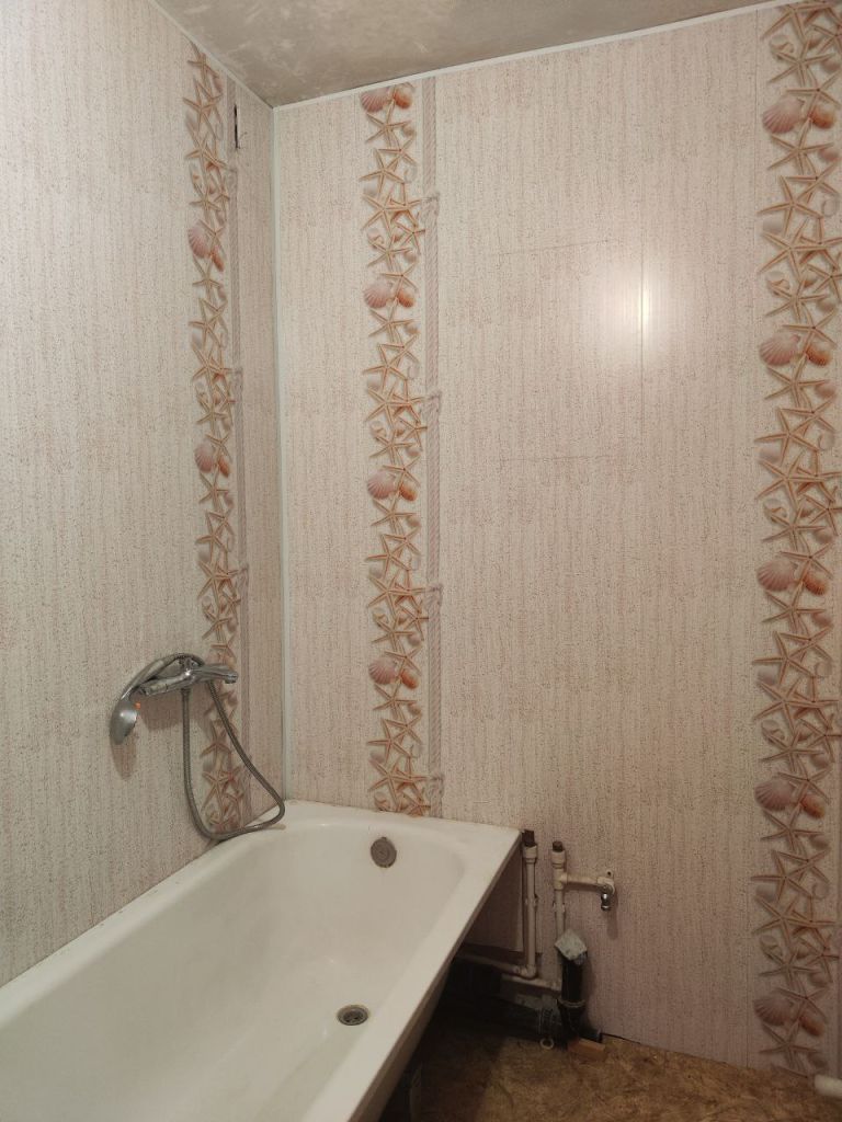 Продажа 3-комнатной квартиры, Энгельс, Фридриха Энгельса пр-кт,  24