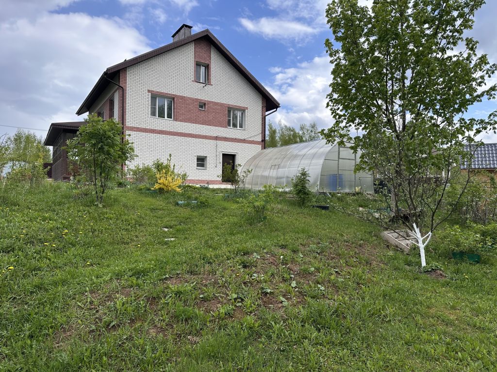 Продажа дома, 200м <sup>2</sup>, 15 сот., Безводное, Березовая