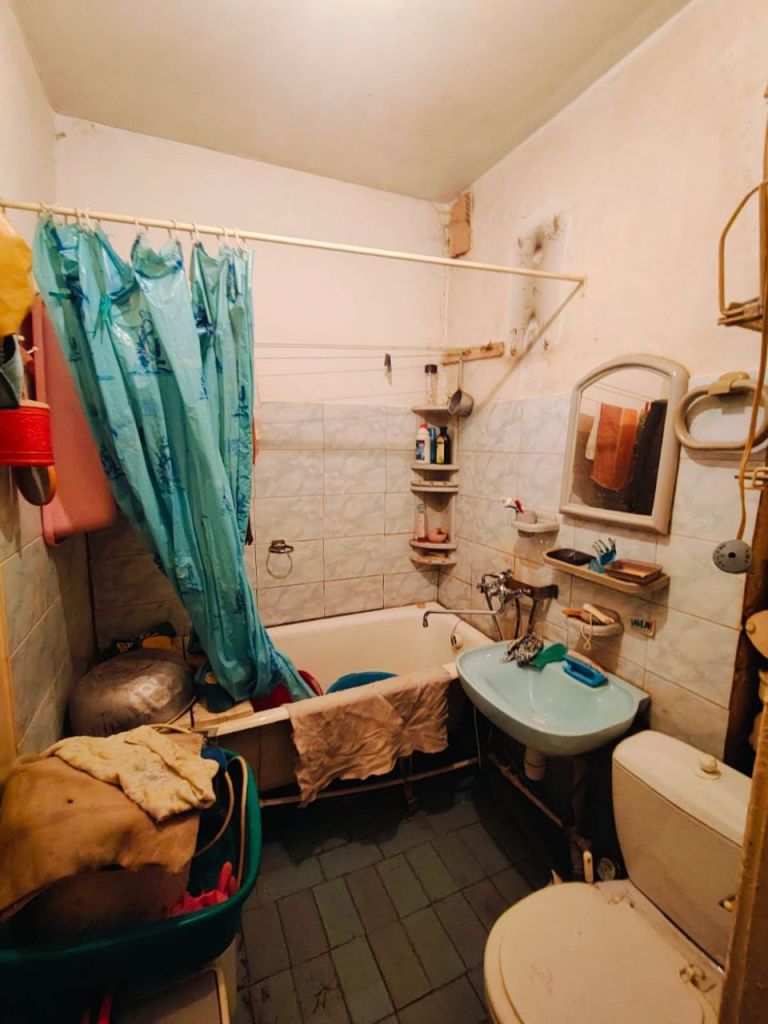 Продажа 3-комнатной квартиры, Коммунаров, Зеленая,  3