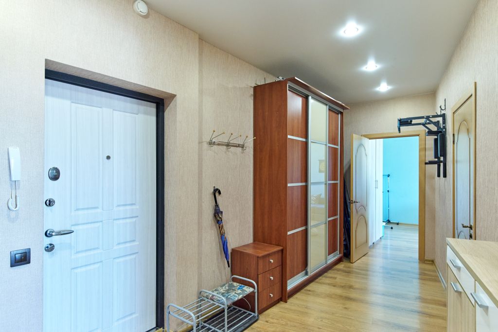 Продажа 2-комнатной квартиры, Ярославль, Лизы Чайкиной ул,  7