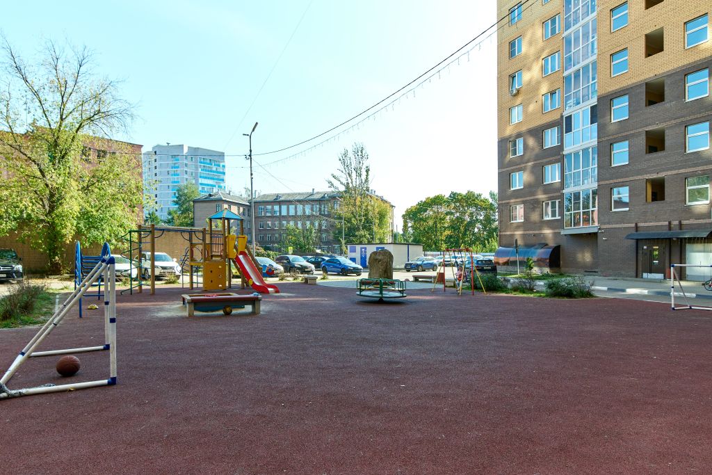 Продажа 2-комнатной квартиры, Ярославль, Лизы Чайкиной ул,  7