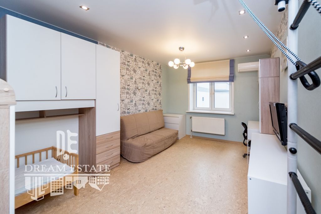 Продажа 3-комнатной квартиры, Ярославль, Ленина пр-кт,  7 корп 2