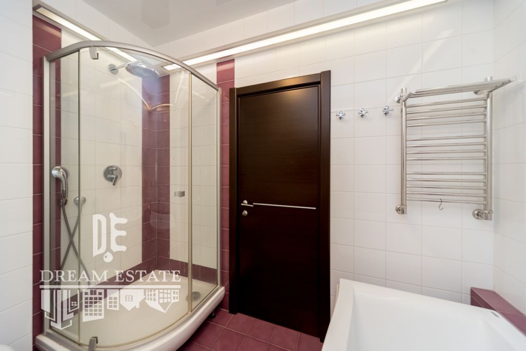 Продажа 3-комнатной квартиры, Ярославль, Ленина пр-кт,  7 корп 2