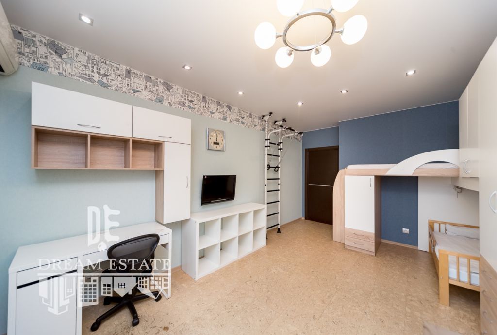 Продажа 3-комнатной квартиры, Ярославль, Ленина пр-кт,  7 корп 2