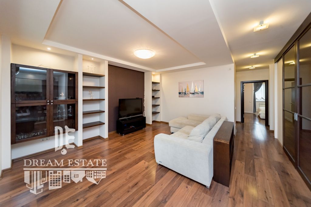 Продажа 3-комнатной квартиры, Ярославль, Ленина пр-кт,  7 корп 2