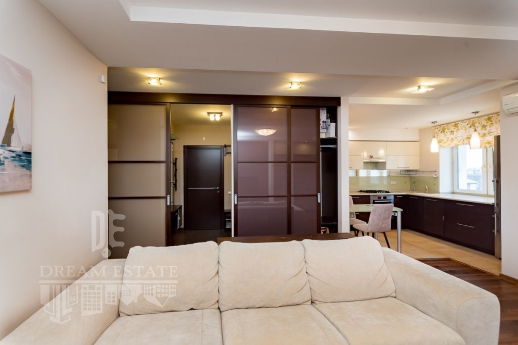 Продажа 3-комнатной квартиры, Ярославль, Ленина пр-кт,  7 корп 2