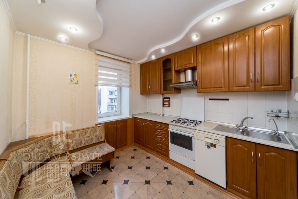 Продажа 3-комнатной квартиры, Ярославль, Алмазная ул,  5к2