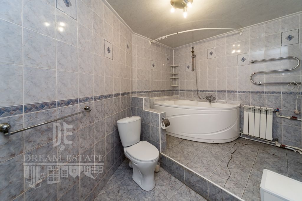 Продажа 3-комнатной квартиры, Ярославль, Алмазная ул,  5к2