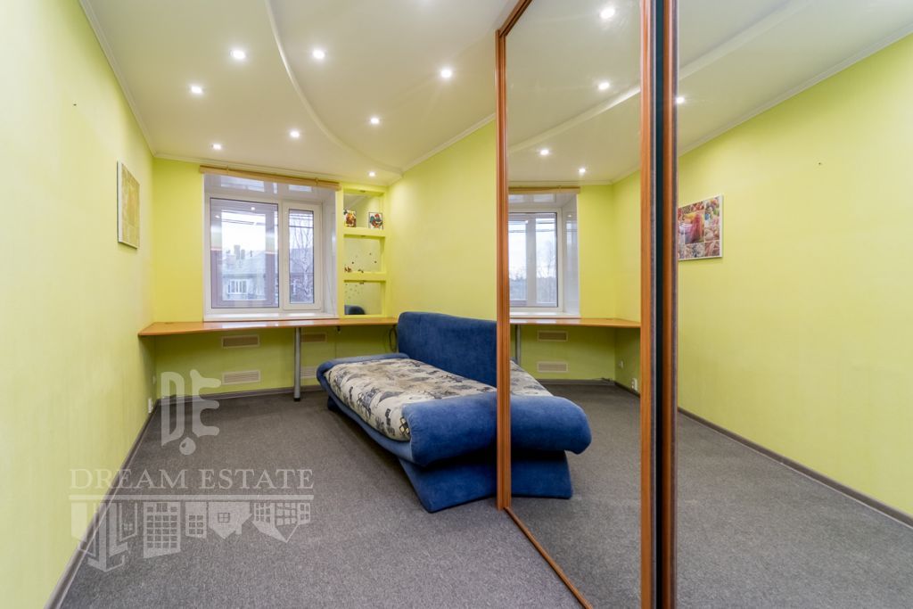 Продажа 3-комнатной квартиры, Ярославль, Алмазная ул,  5к2