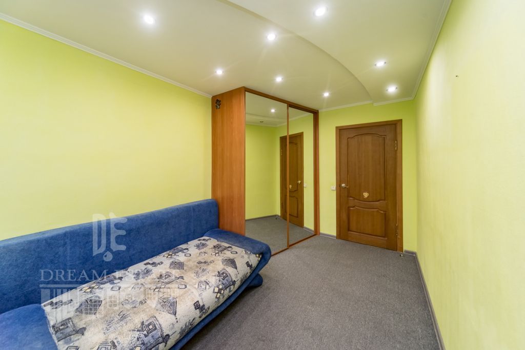 Продажа 3-комнатной квартиры, Ярославль, Алмазная ул,  5к2