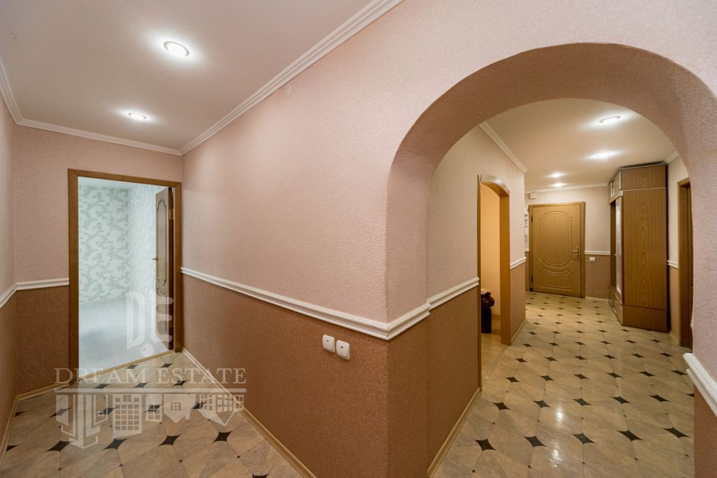 Продажа 3-комнатной квартиры, Ярославль, Алмазная ул,  5к2