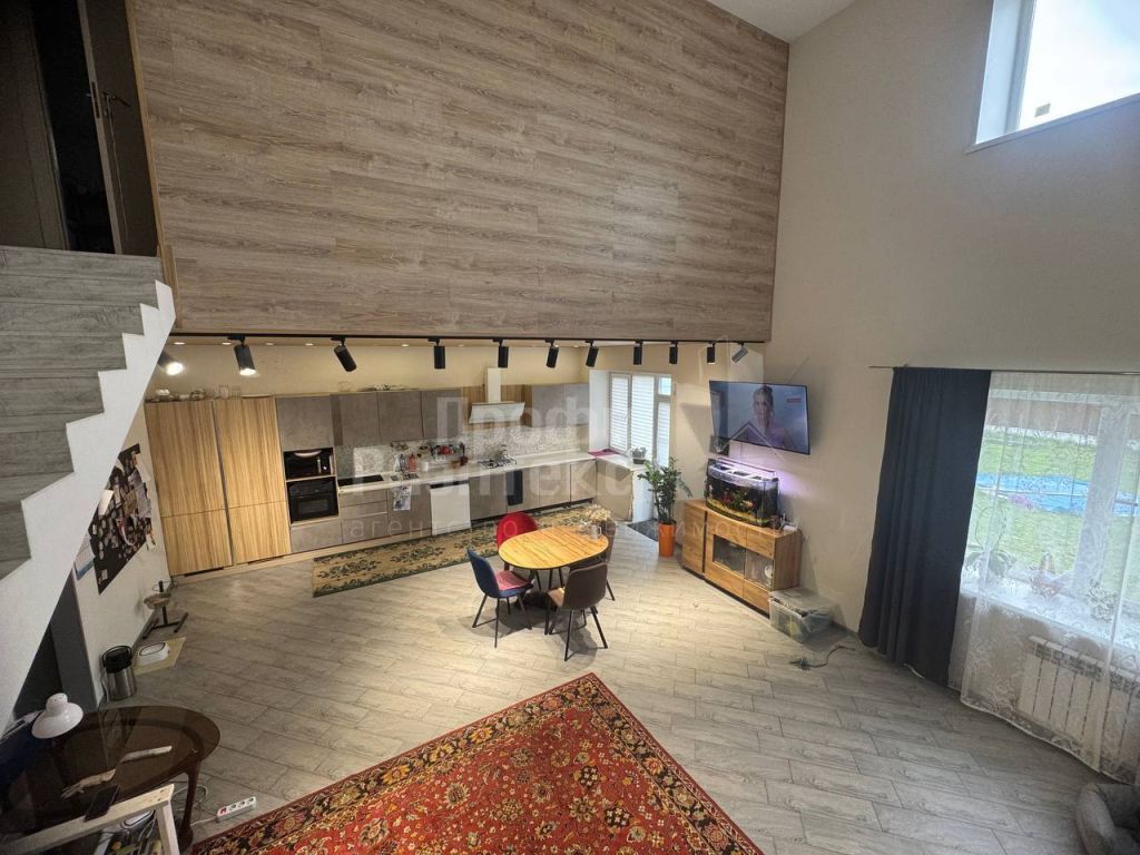 Продажа дома, 200м <sup>2</sup>, 8 сот., Нижний Новгород, Осенняя ул,  48