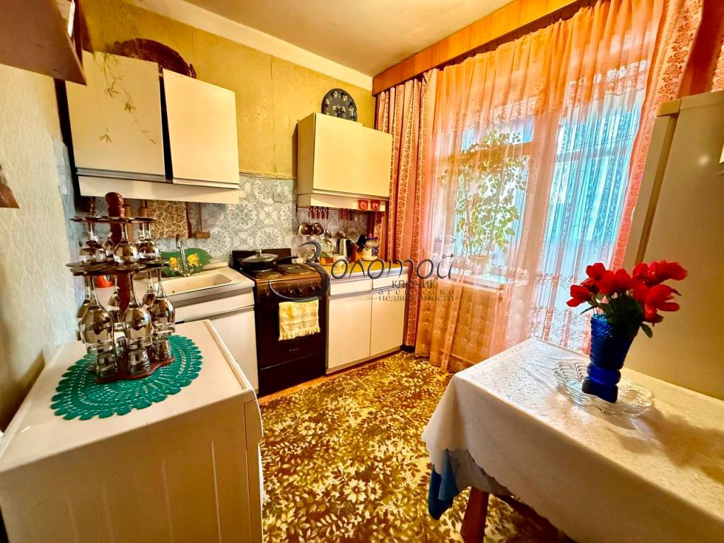 Продажа 1-комнатной квартиры, Кисловодск, Победы пр-кт,  159