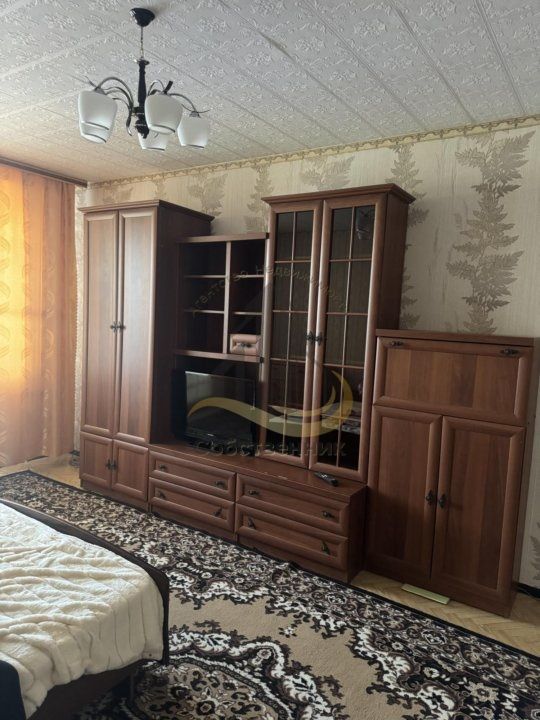 Аренда 1-комнатной квартиры, Старый Оскол, Комсомольский пр-кт,  1Б