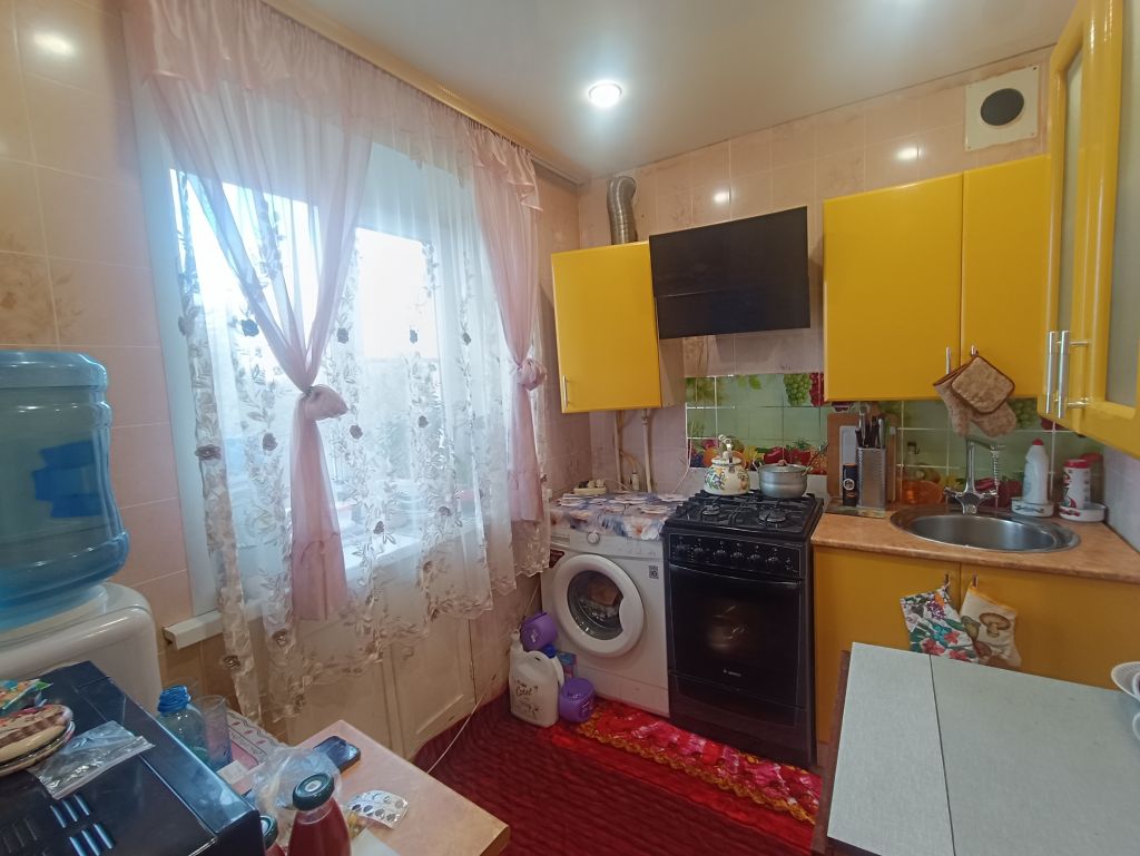 Продажа 3-комнатной квартиры, Донской, Октябрьская ул.,  126