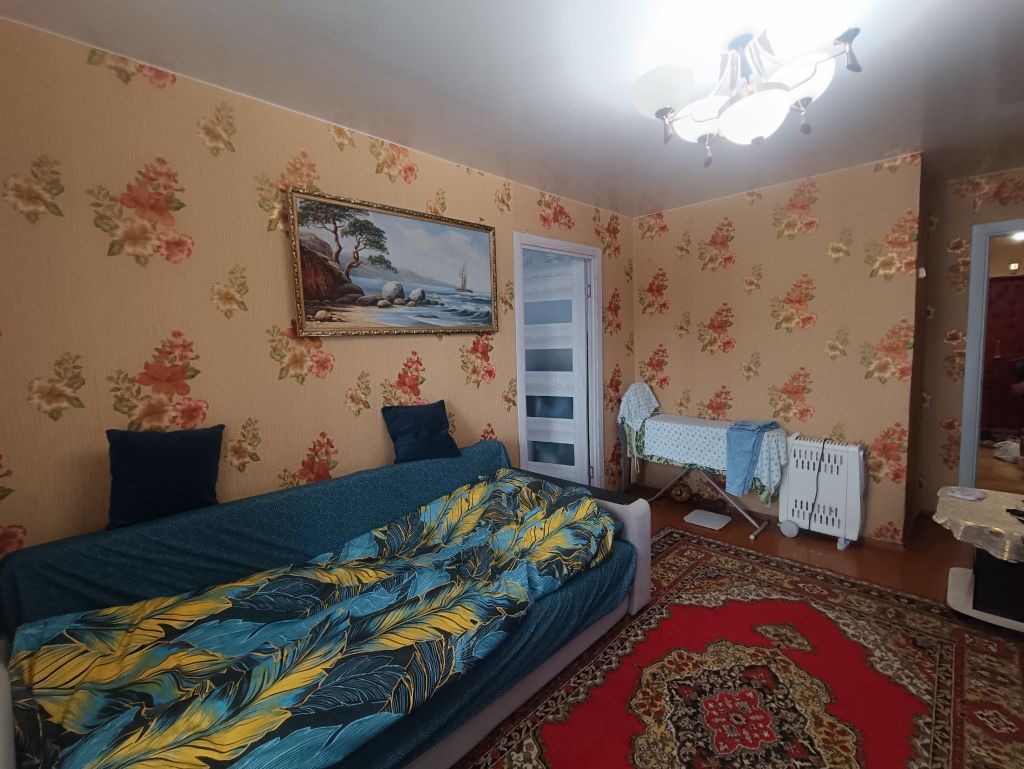 Продажа 3-комнатной квартиры, Донской, Октябрьская ул.,  126