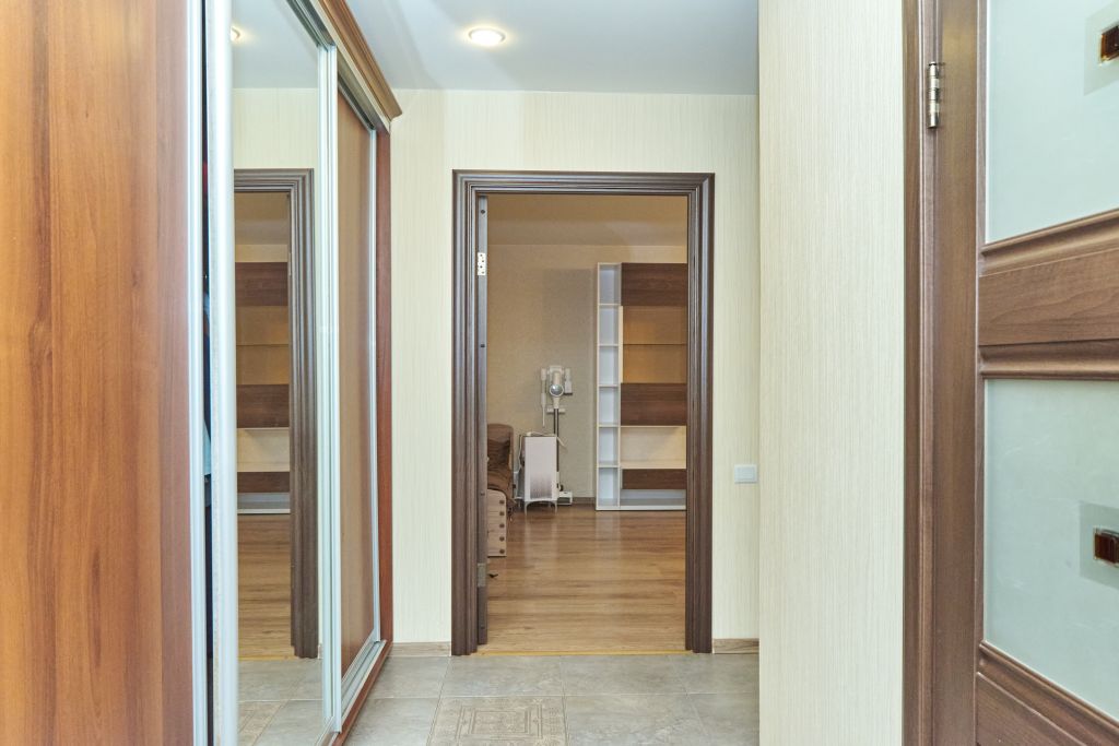 Продажа 1-комнатной квартиры, Красный Бор, Радужная ул,  2