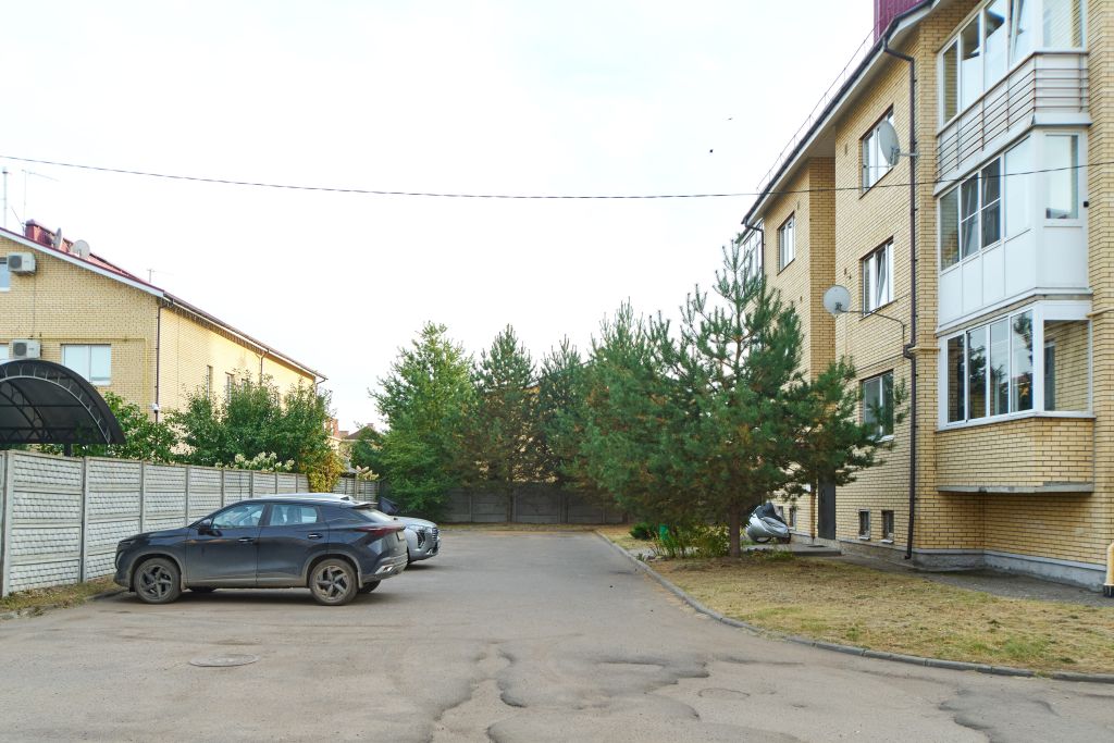 Продажа 1-комнатной квартиры, Красный Бор, Радужная ул,  2