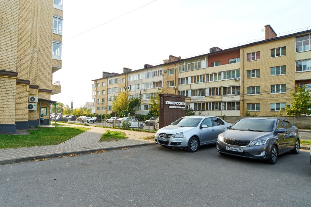 Продажа 1-комнатной квартиры, Красный Бор, Радужная ул,  2