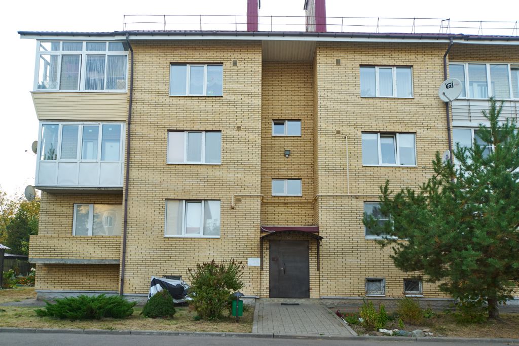 Продажа 1-комнатной квартиры, Красный Бор, Радужная ул,  2