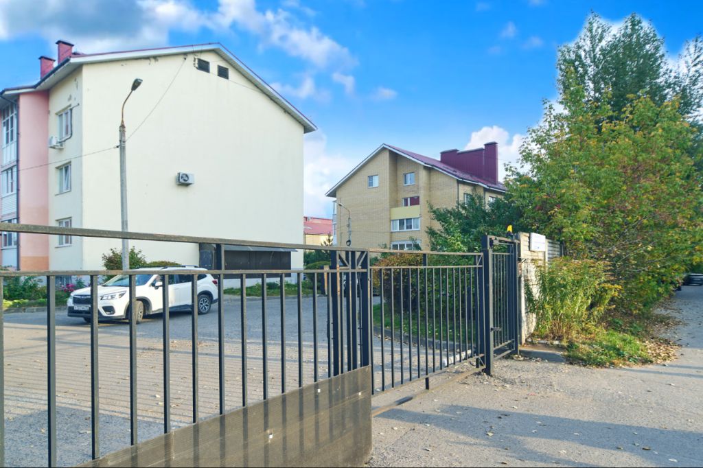 Продажа 1-комнатной квартиры, Красный Бор, Радужная ул,  2