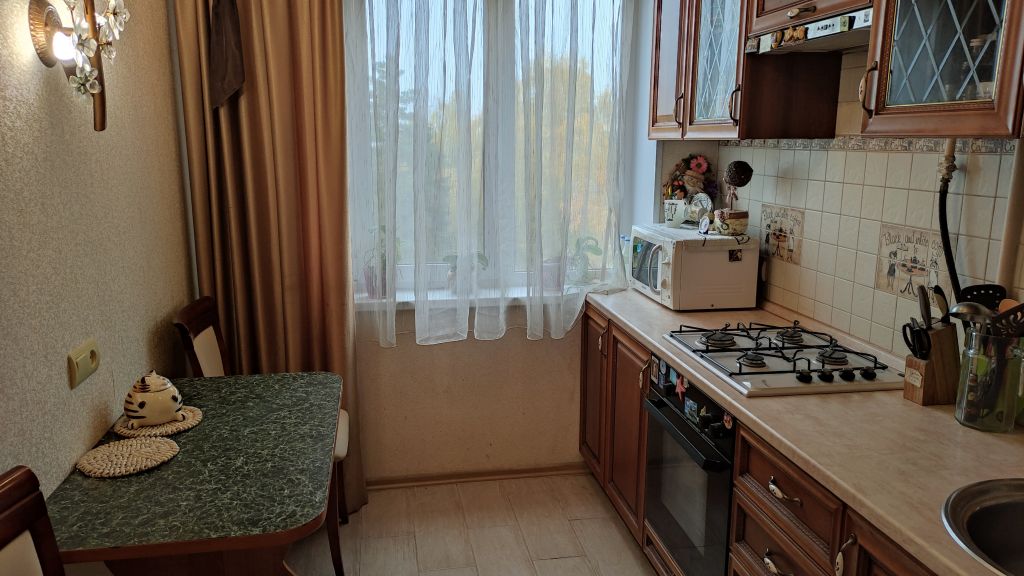 Продажа 3-комнатной квартиры, Нижний Новгород, Коминтерна ул,  22