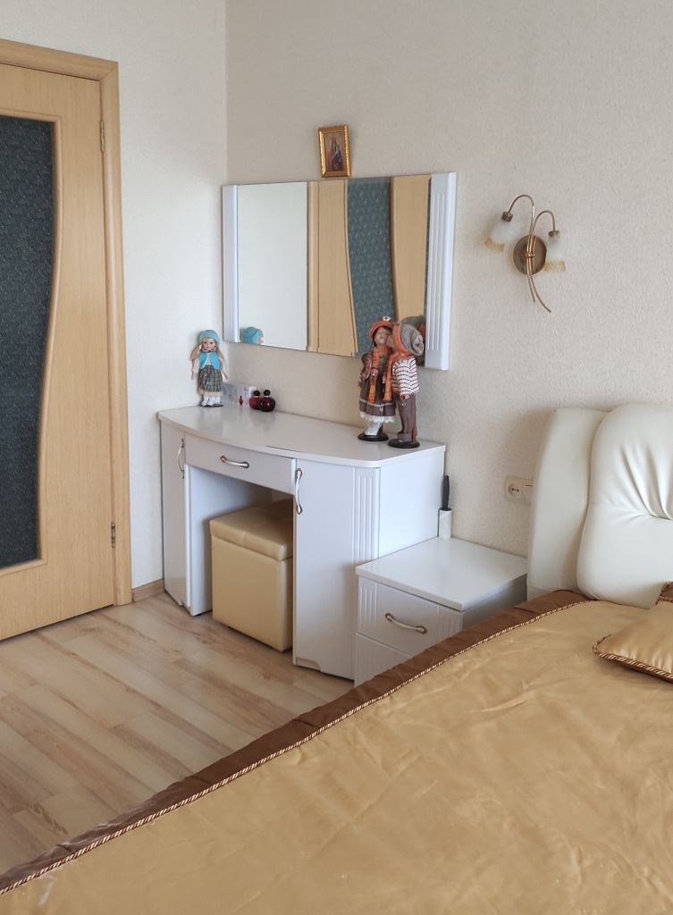 Продажа 3-комнатной квартиры, Нижний Новгород, Коминтерна ул,  22